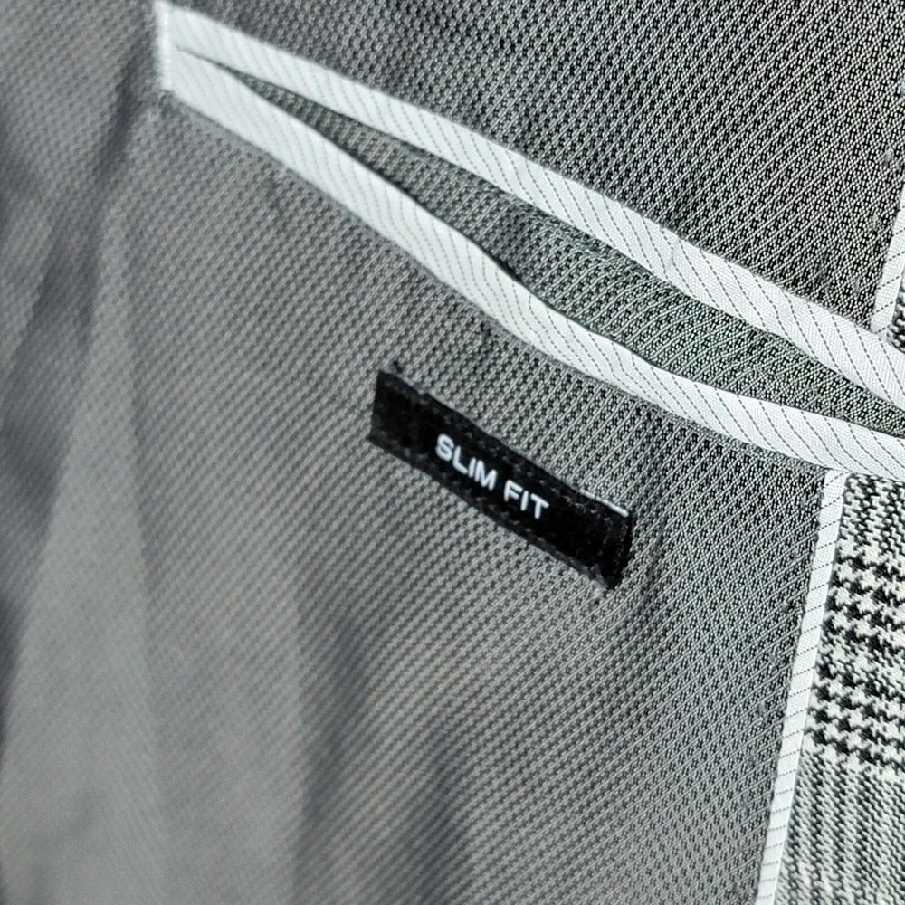 Kenneth Cole Mens Sport Coat Blazer Two‎ Button Gray Plaid Wool Poly Slim 36R